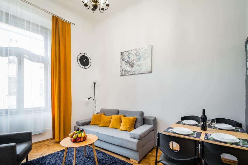 Royal City Apartment 40 M2 Krasków Exterior foto