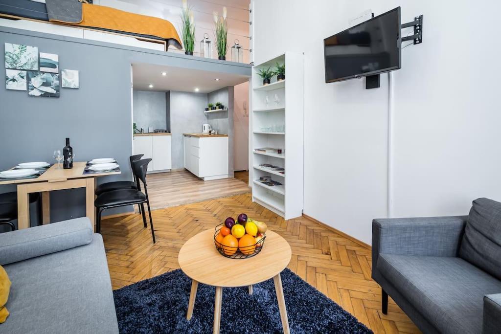 Royal City Apartment 40 M2 Krasków Exterior foto