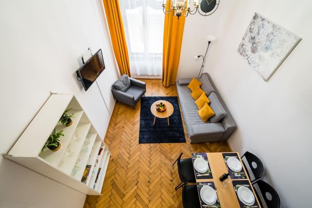 Royal City Apartment 40 M2 Krasków Exterior foto